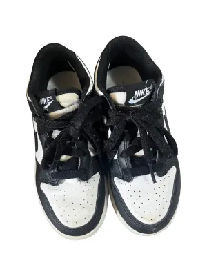 Nike Sneaker 6T - 7Y (EU31)