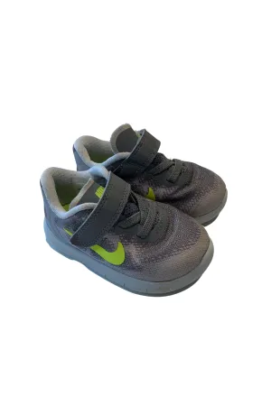 Nike Sneakers 12-18M (EU21)