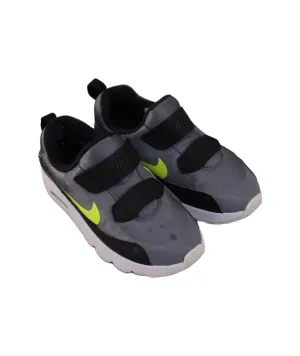 Nike Sneakers 6T - 7Y (EU31)